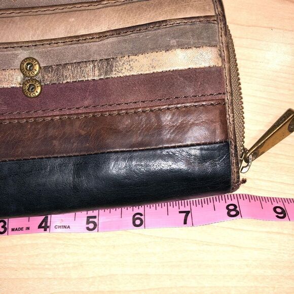 Fossil Multi Color Leather Suede Patchwork Wallet black and browns - Picture 3 of 7